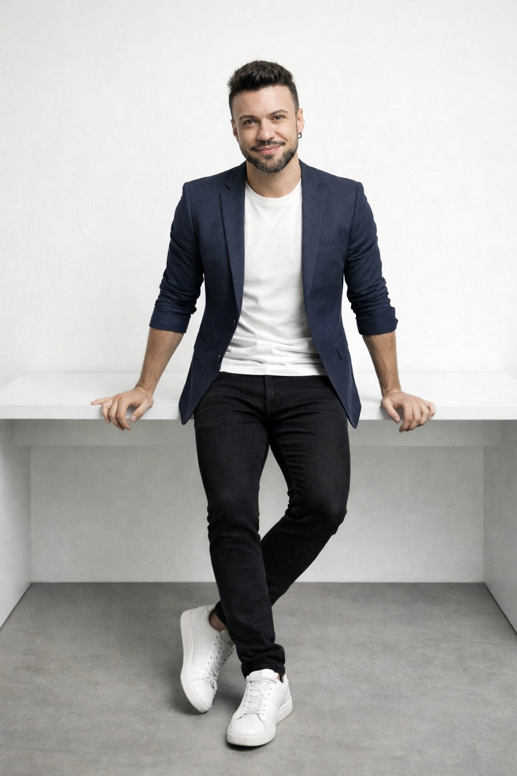 Estudantes em ambiente moderno